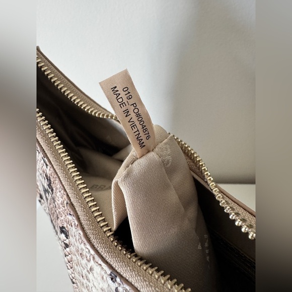 Brahmin Tabitha Beige Sandcastle Leather Shoulder NWT - Picture 11 of 15
